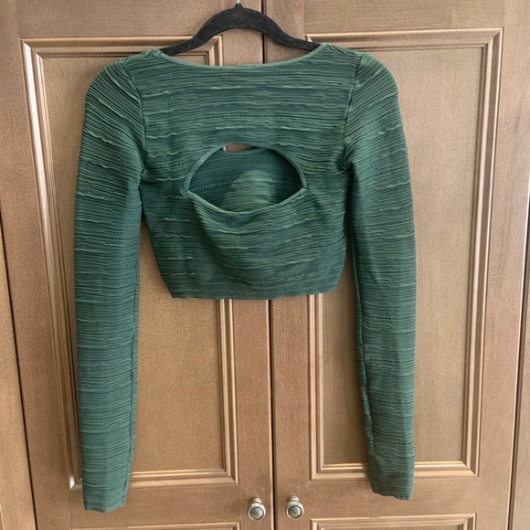 Marciano Green Cropped Keyhole Top - Picture 2 of 2